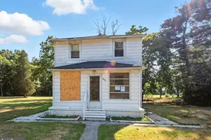 423 Binker Ave, Berlin, NJ 08009 - Photo 1