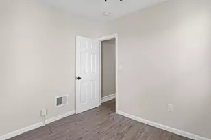 1097 Morton St, Camden, NJ 08104 - Photo 17