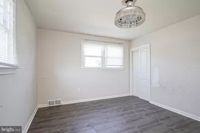 512 E Church Street, Gloucester Township, NJ 08012 - Photo 9