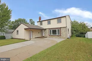 27 W Kennedy Dr, Clementon, NJ 08021 - Photo 3