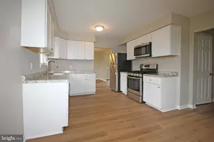 27 W Kennedy Dr, Clementon, NJ 08021 - Photo 13