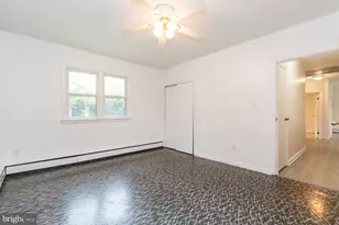 525 W Evesham Rd, Runnemede, NJ 08078 - Photo 15