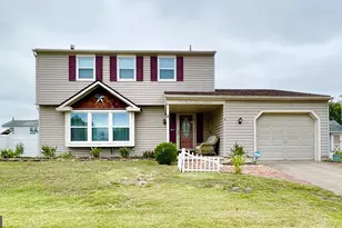 4 Bull Run Rd, Clementon, NJ 08021 - Photo 1