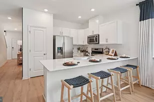 16 Reagan Dr, Runnemede, NJ 08078 - Photo 15