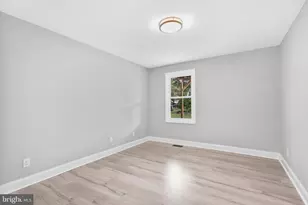 605 E Evesham Rd, Voorhees, NJ 08043 - Photo 9