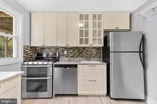 605 E Evesham Rd, Voorhees, NJ 08043 - Photo 7