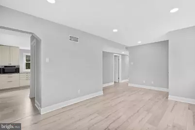 605 E Evesham Road, Voorhees, NJ 08043 - Photo 5