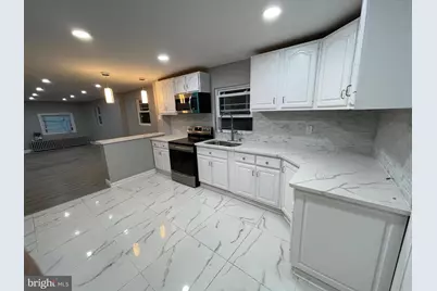 1027 Lois Avenue, Camden, NJ 08105 - Photo 5