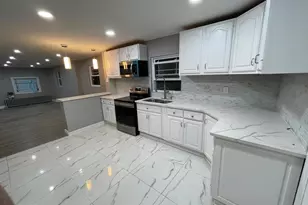 1027 Lois Ave, Camden, NJ 08105 - Photo 5