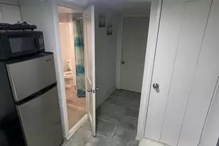 1027 Lois Ave, Camden, NJ 08105 - Photo 15