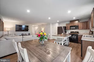 71 Southwind Dr, Gloucester Township, NJ 08012 - Photo 1