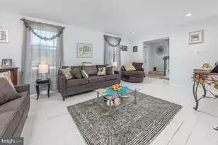 10 Loretta Blvd, Sicklerville, NJ 08081 - Photo 3