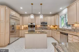 2 Collage Ct, Cherry Hill, NJ 08003 - Photo 17