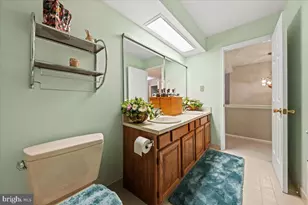 4 Berkshire Dr, Voorhees, NJ 08043 - Photo 27