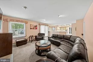 4 Berkshire Dr, Voorhees, NJ 08043 - Photo 25