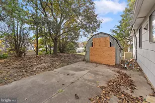 27 Girard Ave, Sicklerville, NJ 08081 - Photo 3