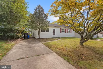 27 Girard Avenue, Sicklerville, NJ 08081 - Photo 9