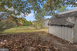 27 Girard Ave, Sicklerville, NJ 08081 - Photo 5