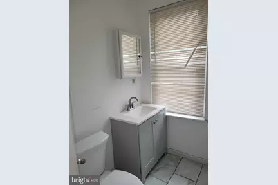 1050 S 4th St, Camden, NJ 08104 - Photo 15