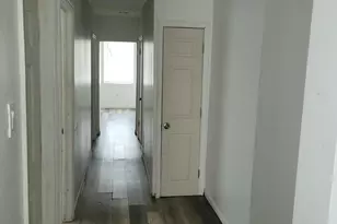 1050 S 4th St, Camden, NJ 08104 - Photo 11