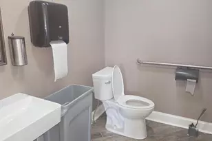 1050 S 4th St, Camden, NJ 08104 - Photo 23