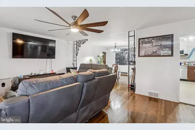 610 W Chestnut Avenue, Merchantville, NJ 08109 - Photo 3