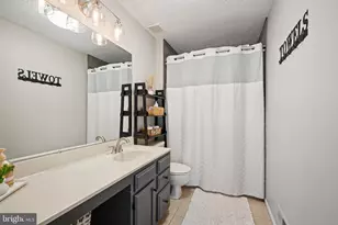 19 Billingsport Dr, Sicklerville, NJ 08081 - Photo 25