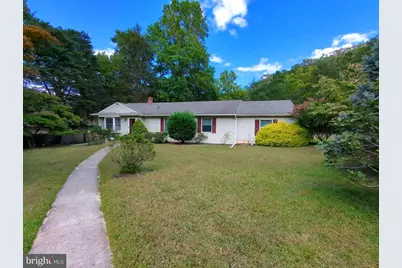 199 Lakeview Drive S, Gibbsboro, NJ 08026 - Photo 1