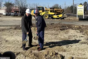 4 Little Pond Dr, Laurel Springs, NJ 08021 - Photo 23