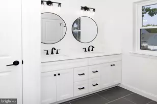 903 Mercer St, Cherry Hill, NJ 08002 - Photo 31