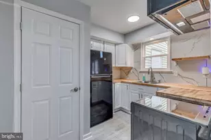 555 W Loch Lomond Dr, Sicklerville, NJ 08081 - Photo 7