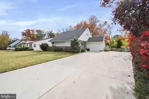 1619 S Bowling Green Dr, Cherry Hill, NJ 08003 - Photo 19