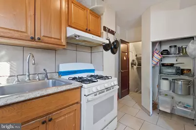 363 Garden Avenue, Camden, NJ 08105 - Photo 11