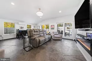 21 Baptist Ln, Gloucester Township, NJ 08012 - Photo 5