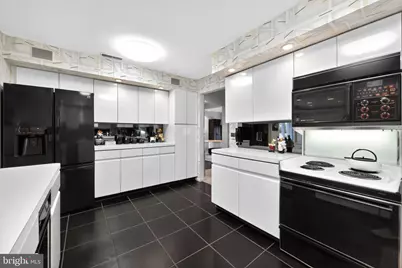 203 Sunshine Lakes Drive, Voorhees, NJ 08043 - Photo 7