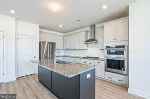 21 Plymouth Rd, Gloucester Township, NJ 08081 - Photo 5