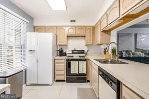 3101 Aberdeen Ln, Gloucester Township, NJ 08012 - Photo 9