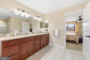 3 Stonehurst Dr, Voorhees, NJ 08043 - Photo 27