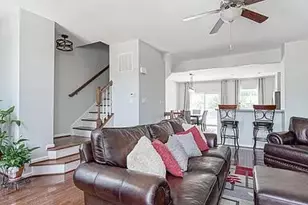 40 Village Green Ln, Sicklerville, NJ 08081 - Photo 3