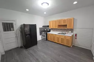 1245 Chase St, Camden, NJ 08104 - Photo 5