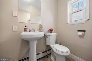 26 E Phoenix Ave, Lawnside, NJ 08045 - Photo 19