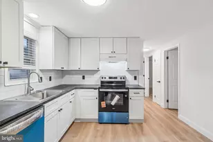 194 Gibbons Ct, Waterford Township, NJ 08004 - Photo 13