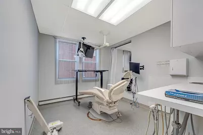 535 Monmouth Street, Gloucester City, NJ 08030 - Photo 17