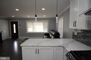 300 Cressmont Ave, Gloucester Township, NJ 08012 - Photo 25