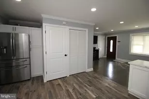 300 Cressmont Ave, Gloucester Township, NJ 08012 - Photo 23