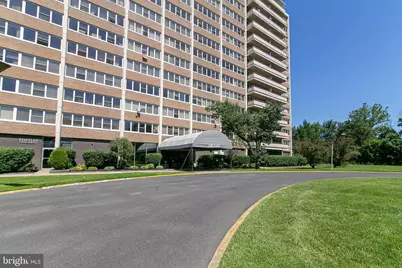 405 Barclay Towers, Cherry Hill, NJ 08034 - Photo 5