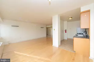 405 Barclay Towers, Cherry Hill, NJ 08034 - Photo 17