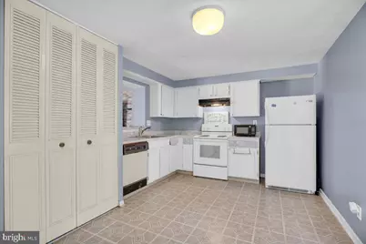 195 Villa Knoll Court, Sicklerville, NJ 08081 - Photo 9