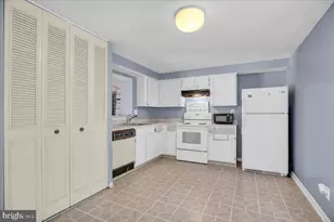 195 Villa Knoll Ct, Sicklerville, NJ 08081 - Photo 9