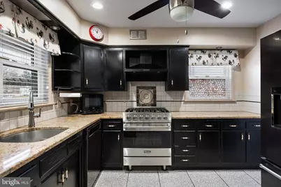 55 E Evesham Road, Runnemede, NJ 08078 - Photo 9